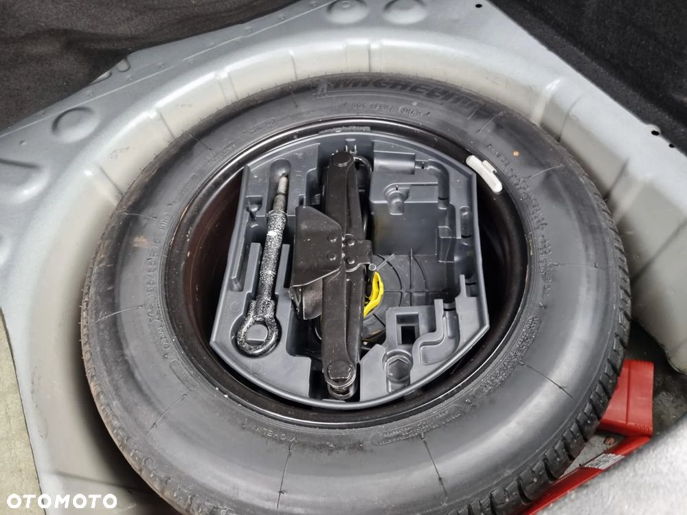 Citroën C4 1.4 16V Impress - 9