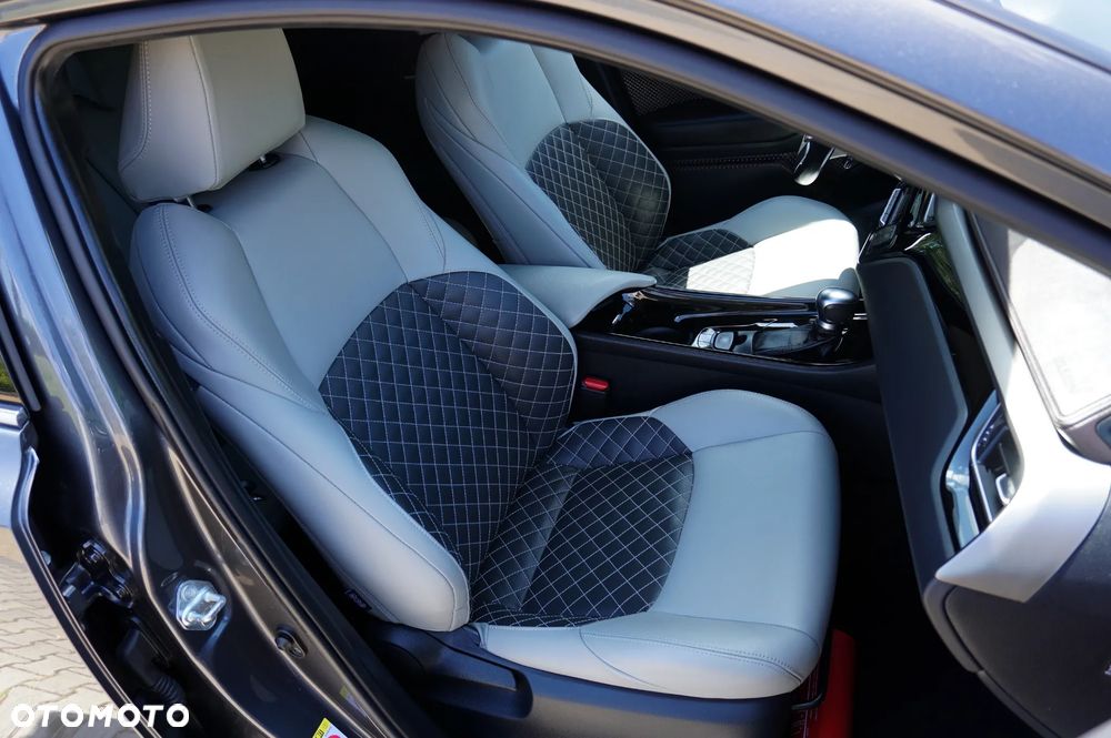 Toyota C-HR Business-Edition - 24
