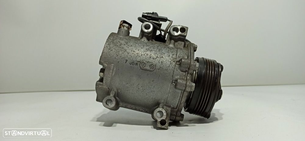 COMPRESSOR DE AR CONDICIONADO SUZUKI SWIFT BERLINA (MZ) GL (5-PTAS.) - 4