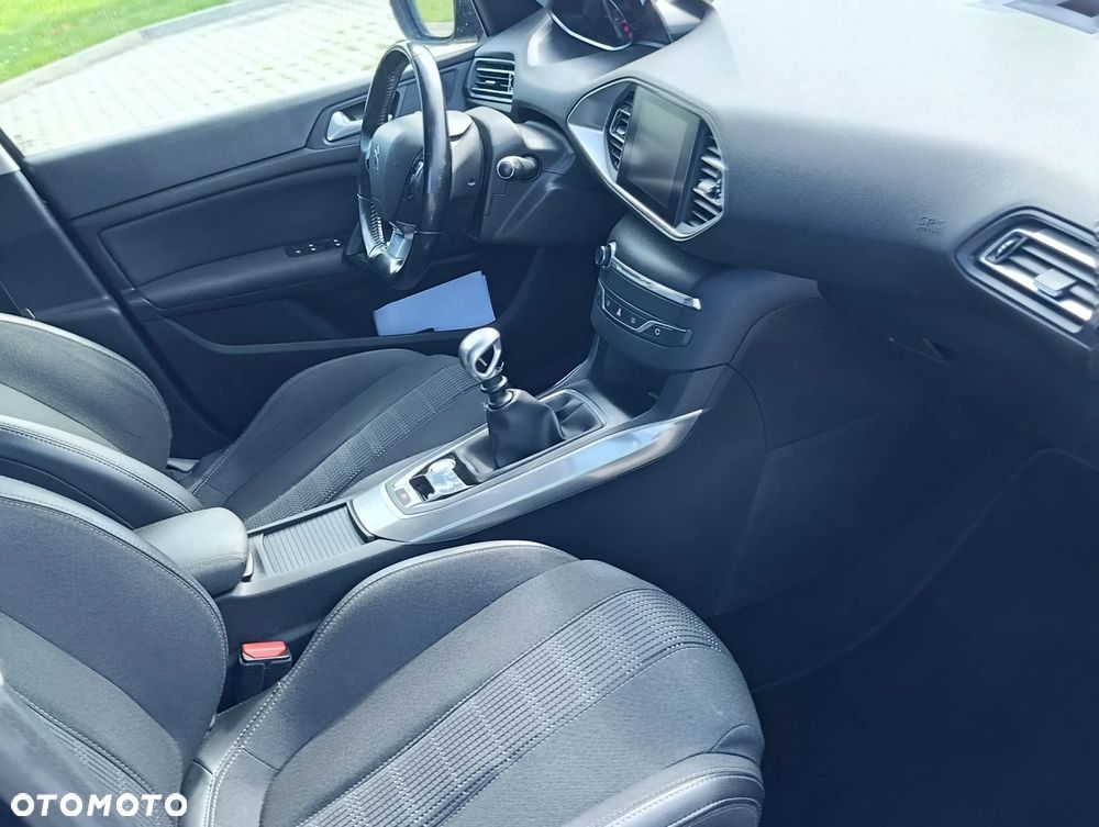 Peugeot 308 - 12