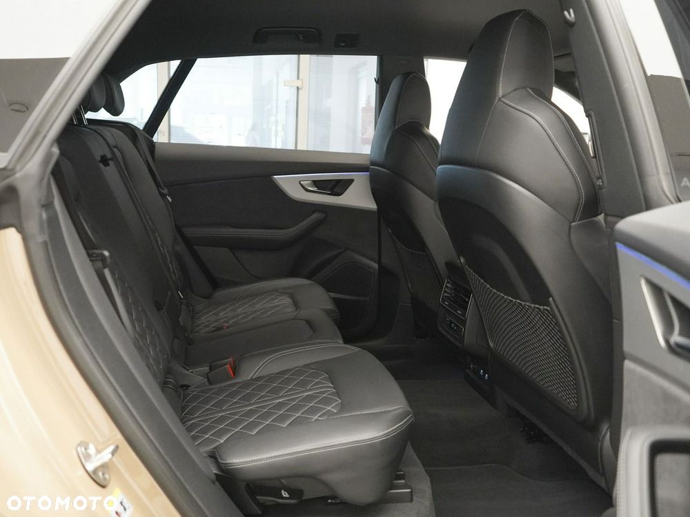 Audi Q8 - 33