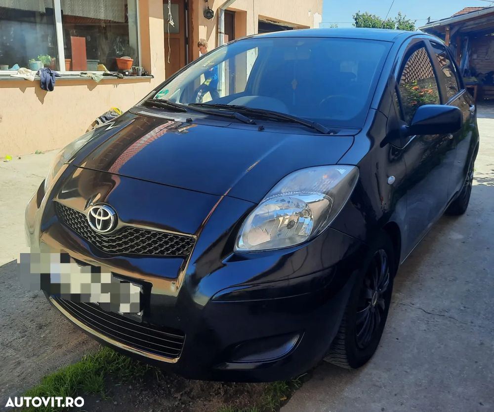 Toyota Yaris 1.3 Terra - 1