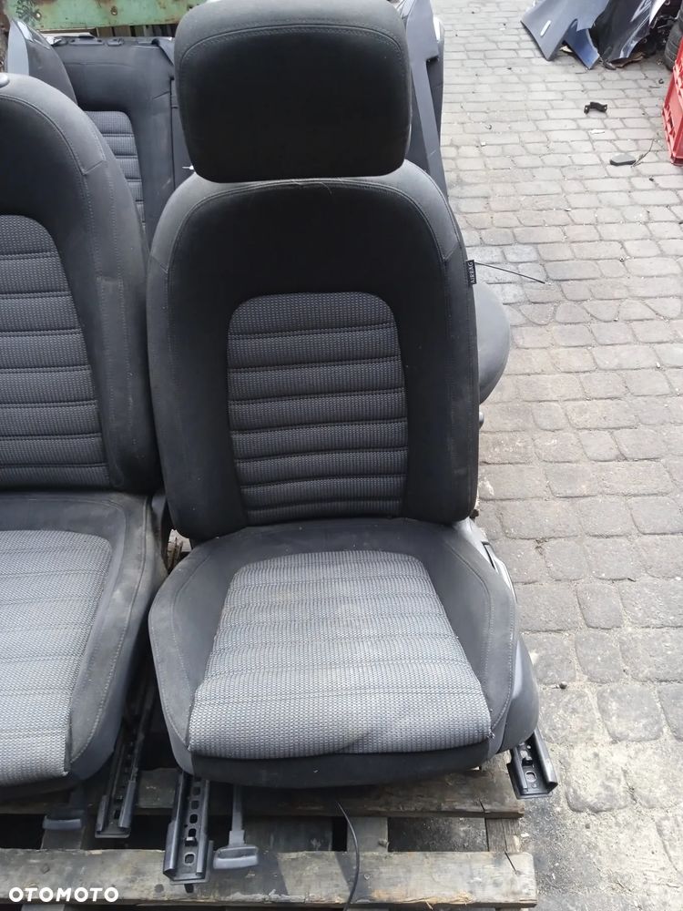FOTEL KIEROWCY VW PASSAT B7 KOMBI - 1