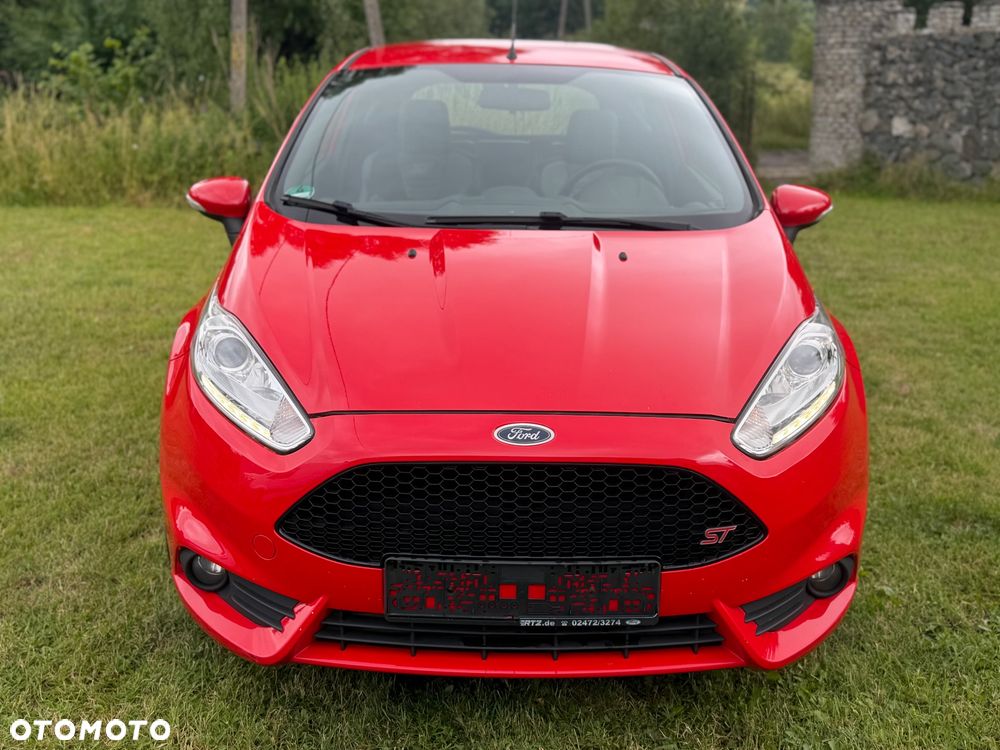 Ford Fiesta 1.6 EcoBoost ST - 11