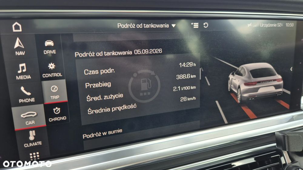 Porsche Panamera 4 E-Hybrid - 30