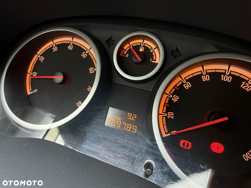 Opel Corsa - 17