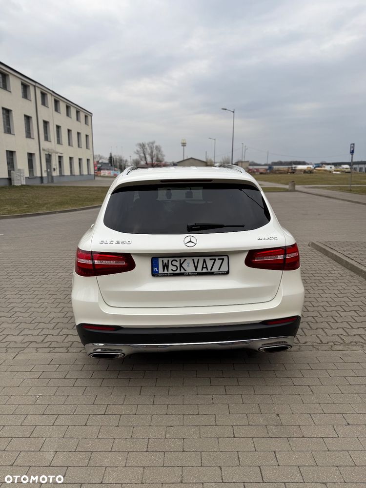 Mercedes-Benz GLC 250 4-Matic - 8