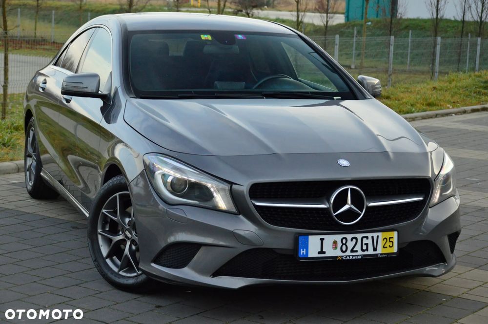 Mercedes-Benz CLA 200 Urban - 4
