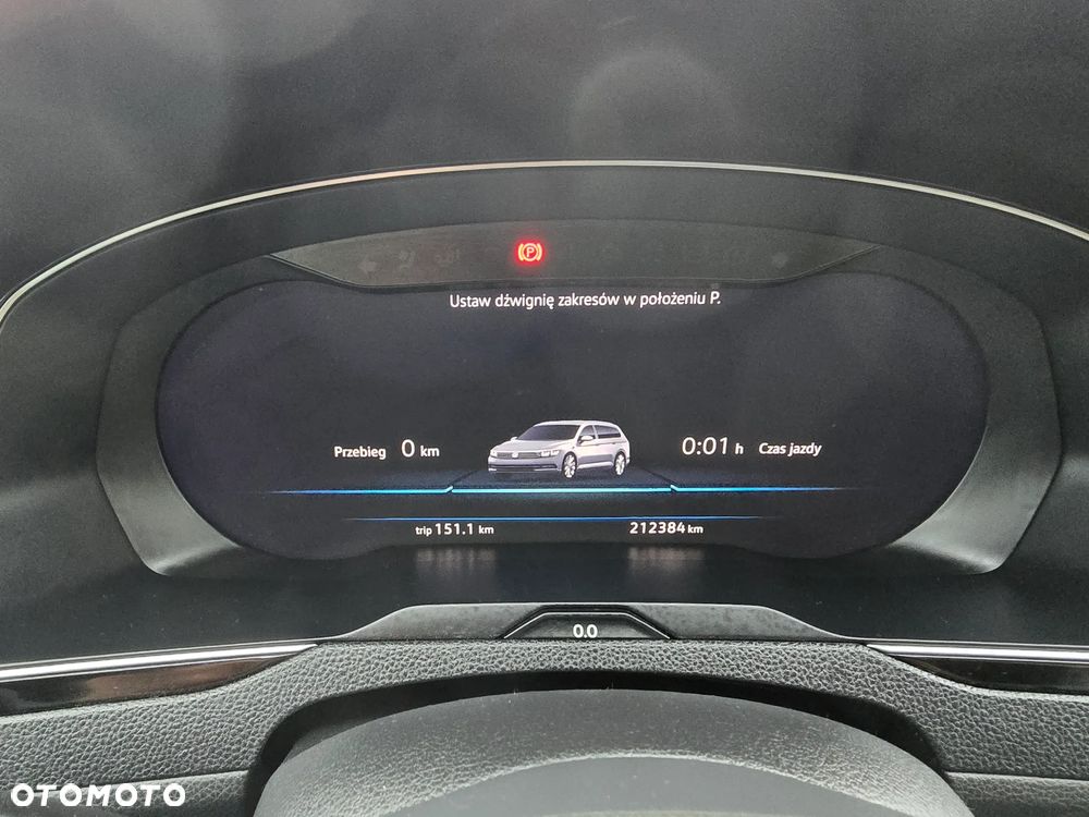 Volkswagen Passat - 12