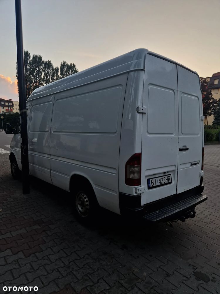 Mercedes-Benz Sprinter - 7