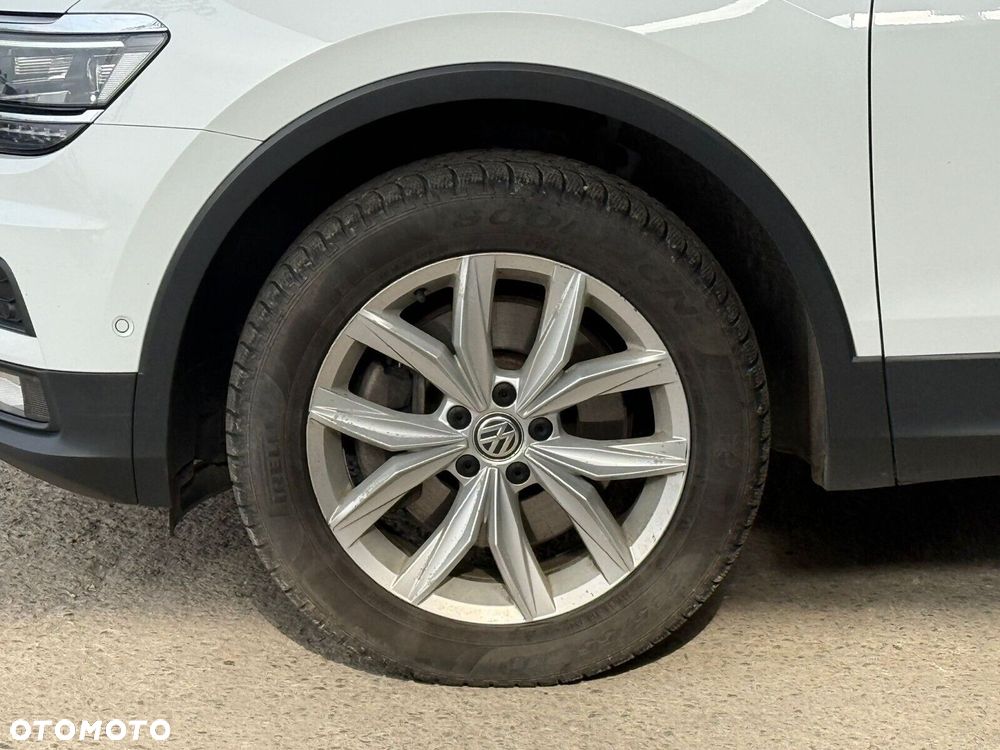 Volkswagen Tiguan - 9