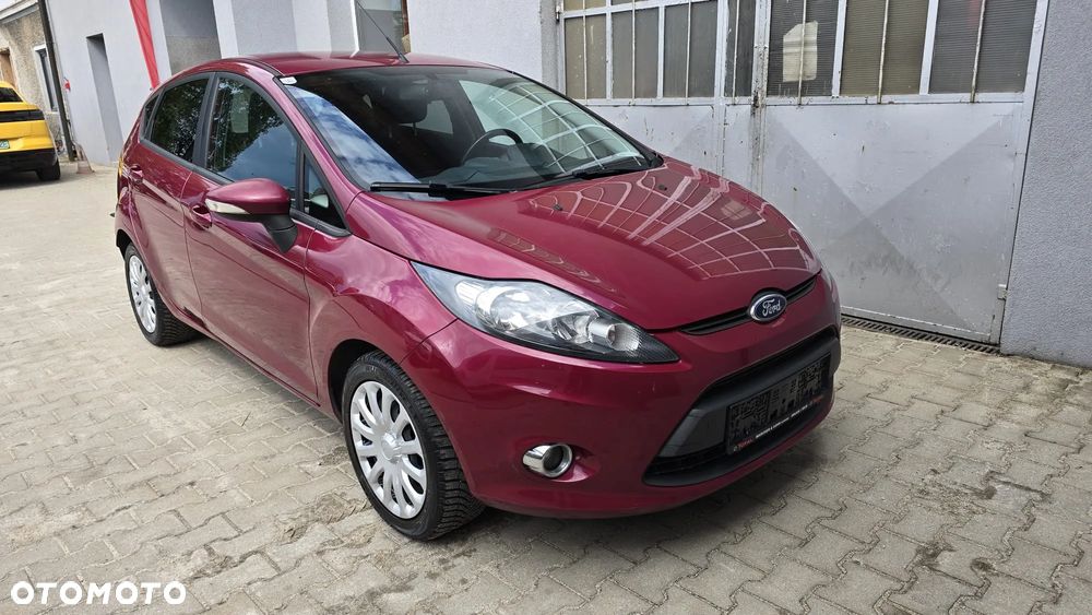 Ford Fiesta 1.25 Celebration - 21