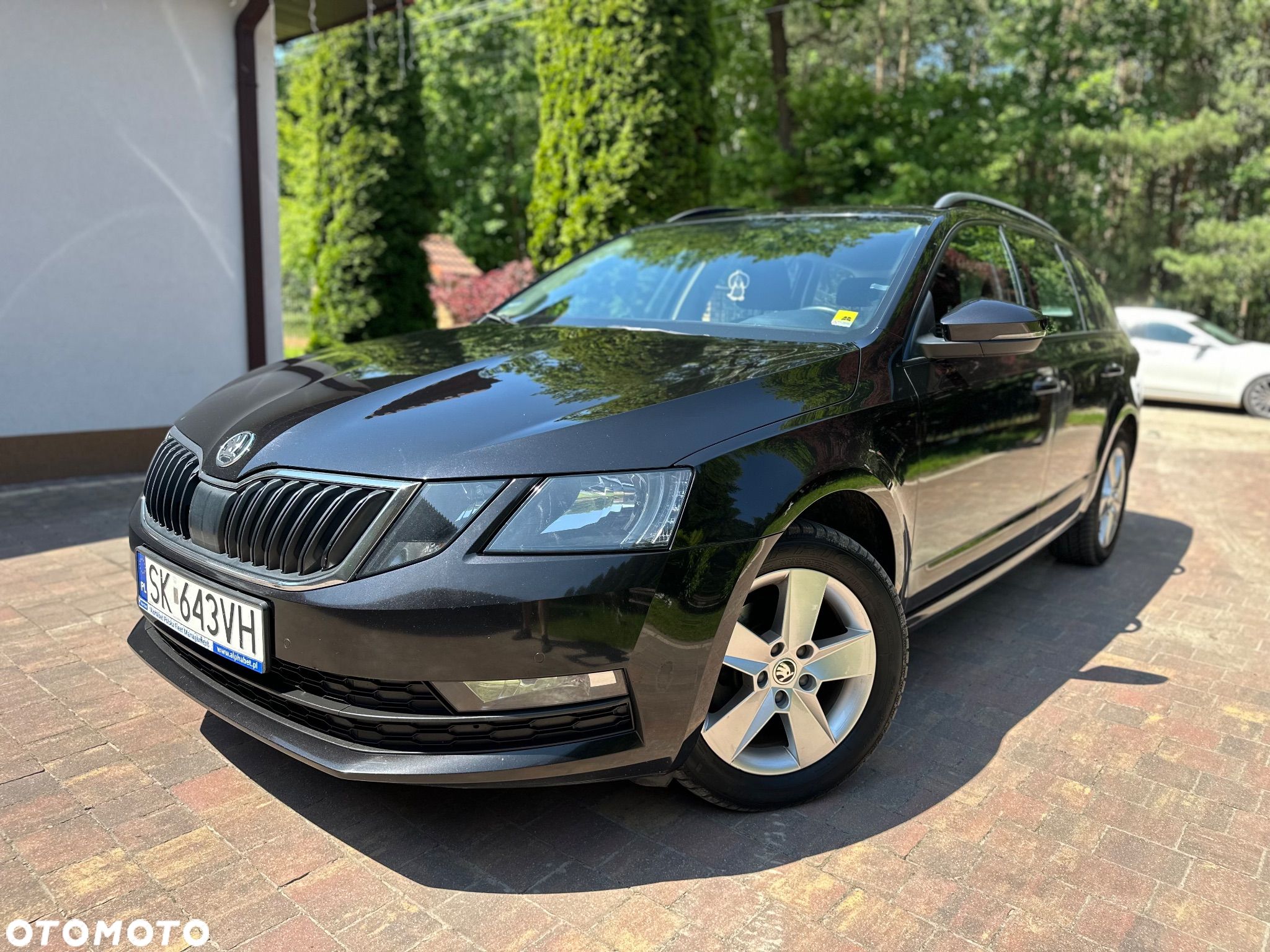 Skoda Octavia 2.0 TDI Style DSG - 1