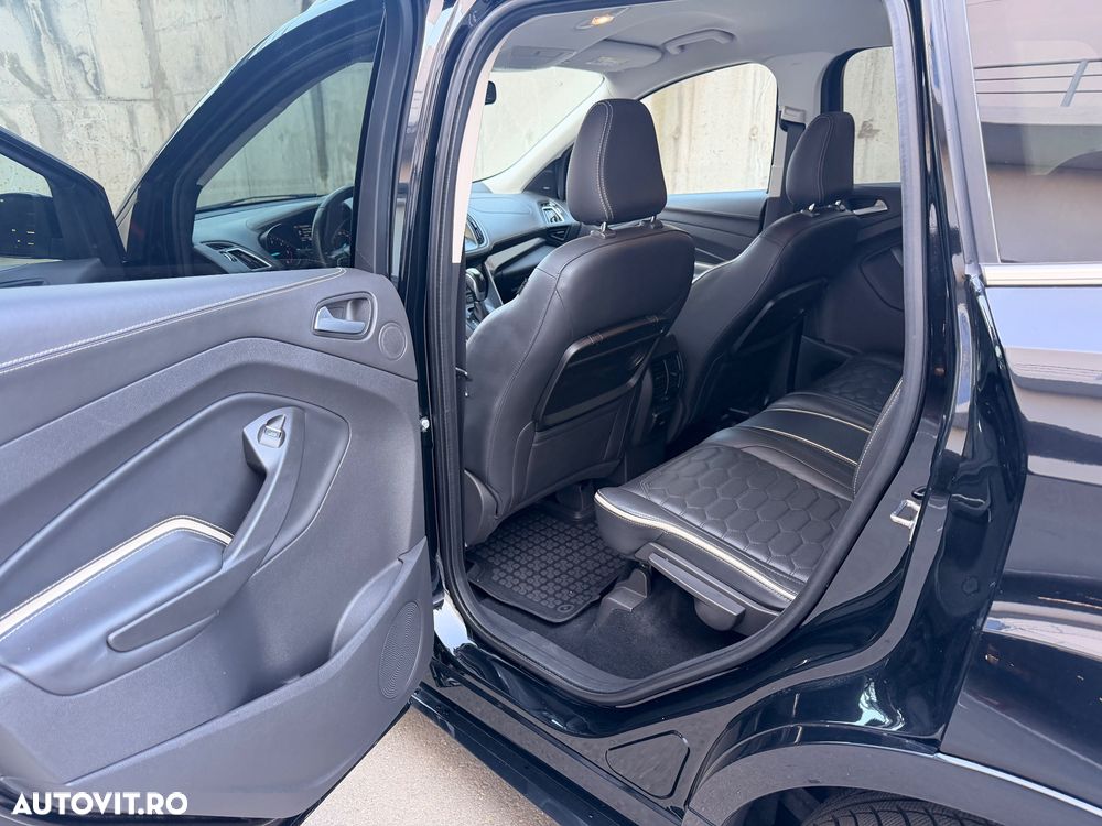 Ford Kuga - 9