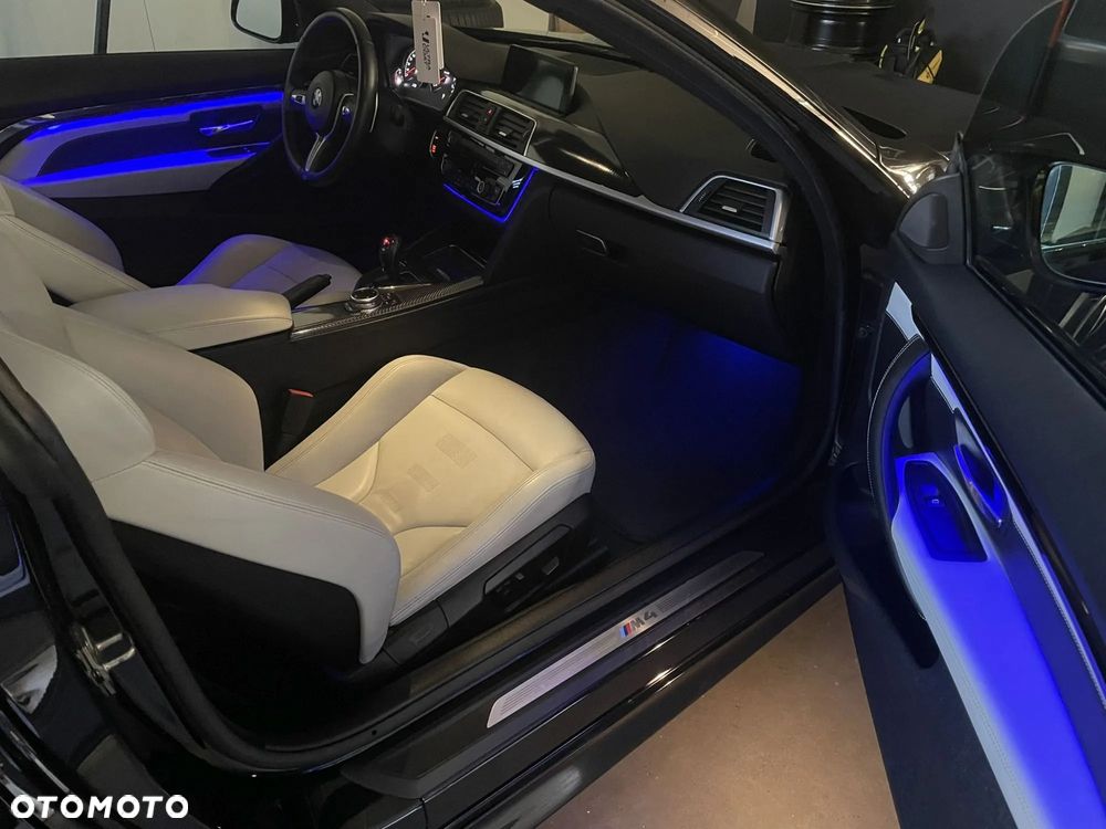 BMW M4 Coupe DKG - 14