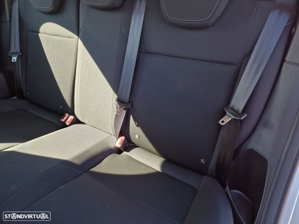 Ford Focus 1.0 SCTi Trend - 13