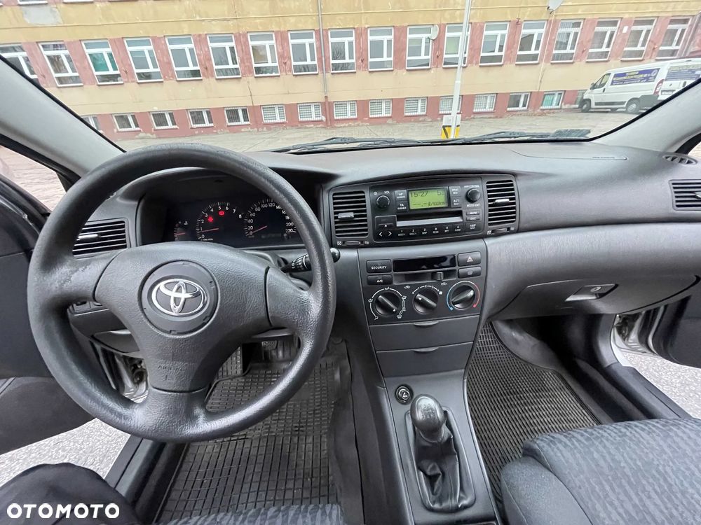 Toyota Corolla 1.4 VVT-i Terra Polaris - 11