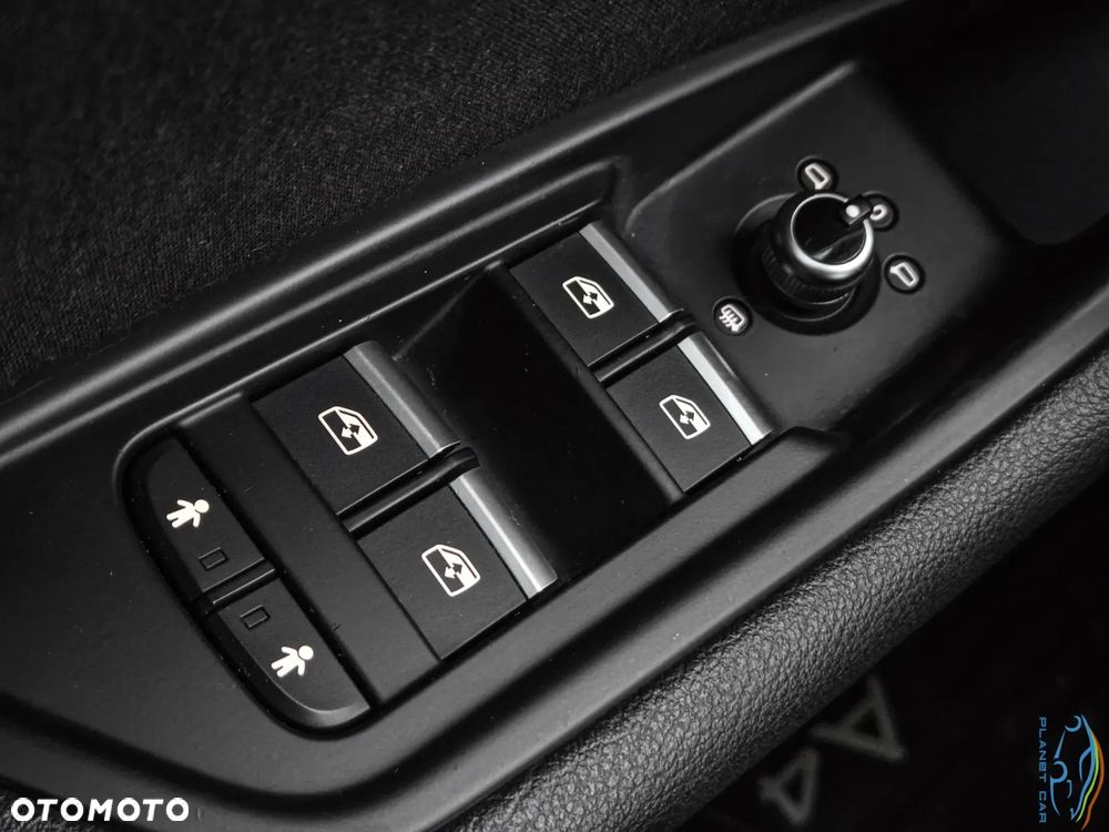 Audi A4 Avant 2.0 TDI ultra S tronic sport - 30