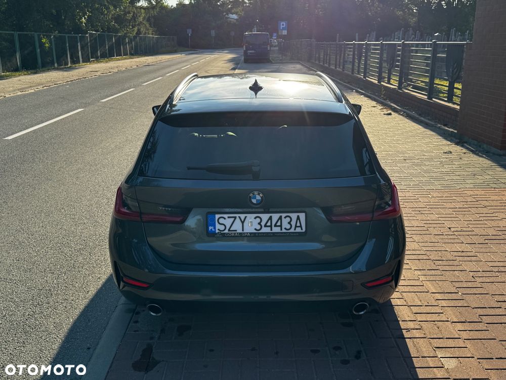 BMW Seria 3 320d xDrive Edition Luxury Line Purity - 8