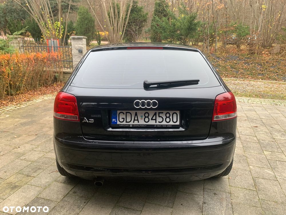 Audi A3 3-drzwiowe 1.6 Ambiente - 8