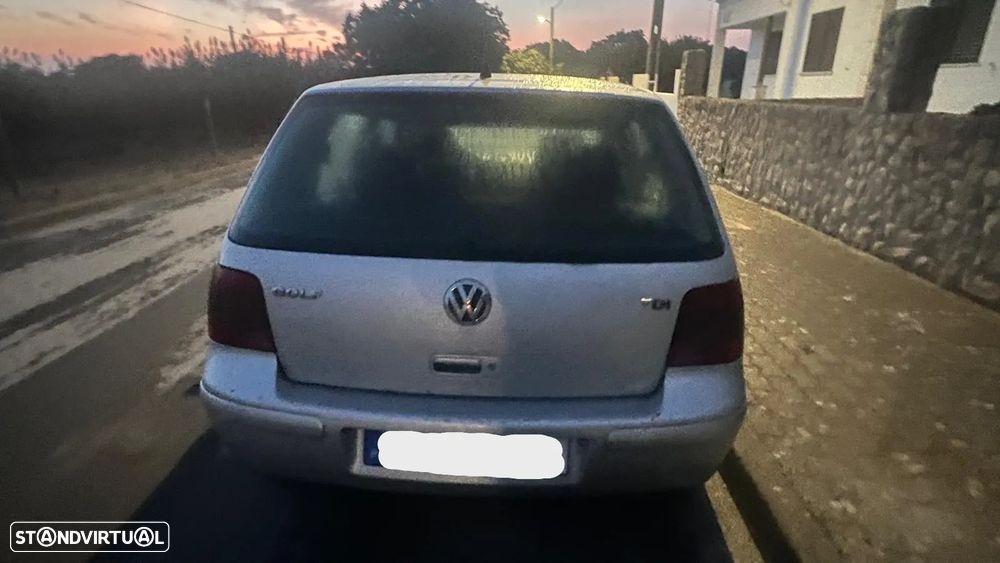 VW Golf - 4