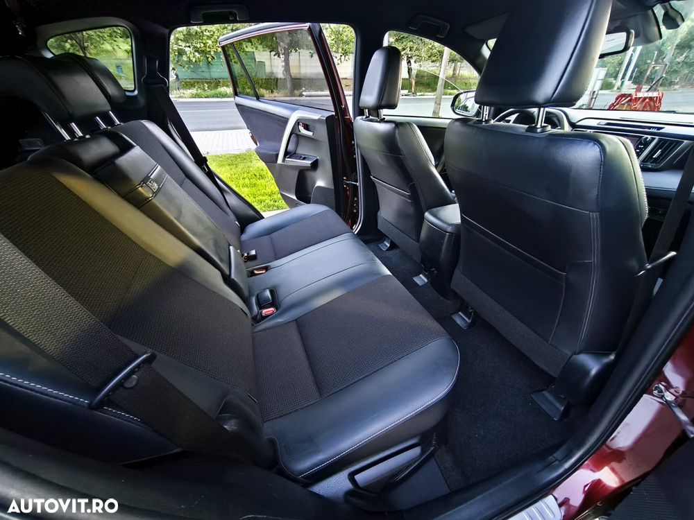 Toyota RAV4 2.5 4x4 Comfort - 8