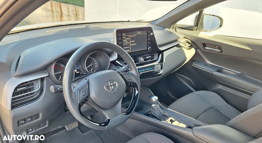 Toyota C-Hr 2023 photo 4