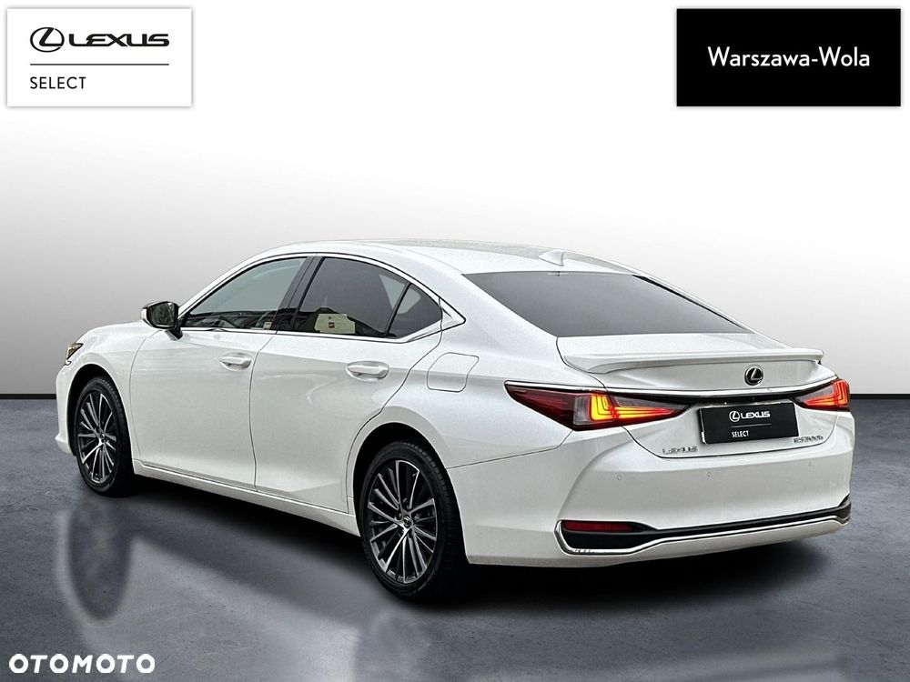 Lexus ES 300h Business Edition - 7