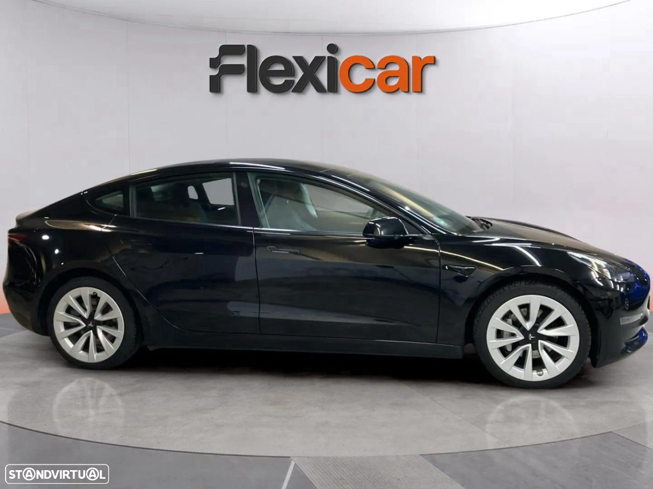 Tesla Model 3 - 3