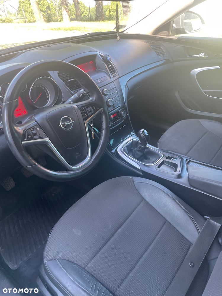 Opel Insignia - 11