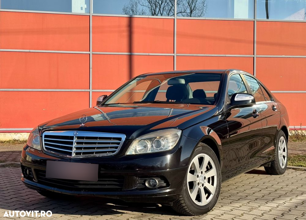 Mercedes-Benz C 220 CDI DPF Automatik BlueEFFICIENCY Elegance - 24