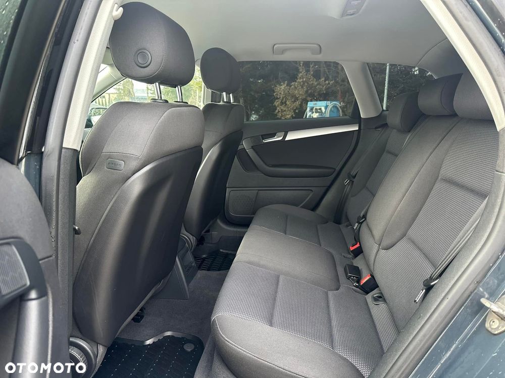 Audi A3 Sportback 2.0 TDI DPF Ambiente - 8