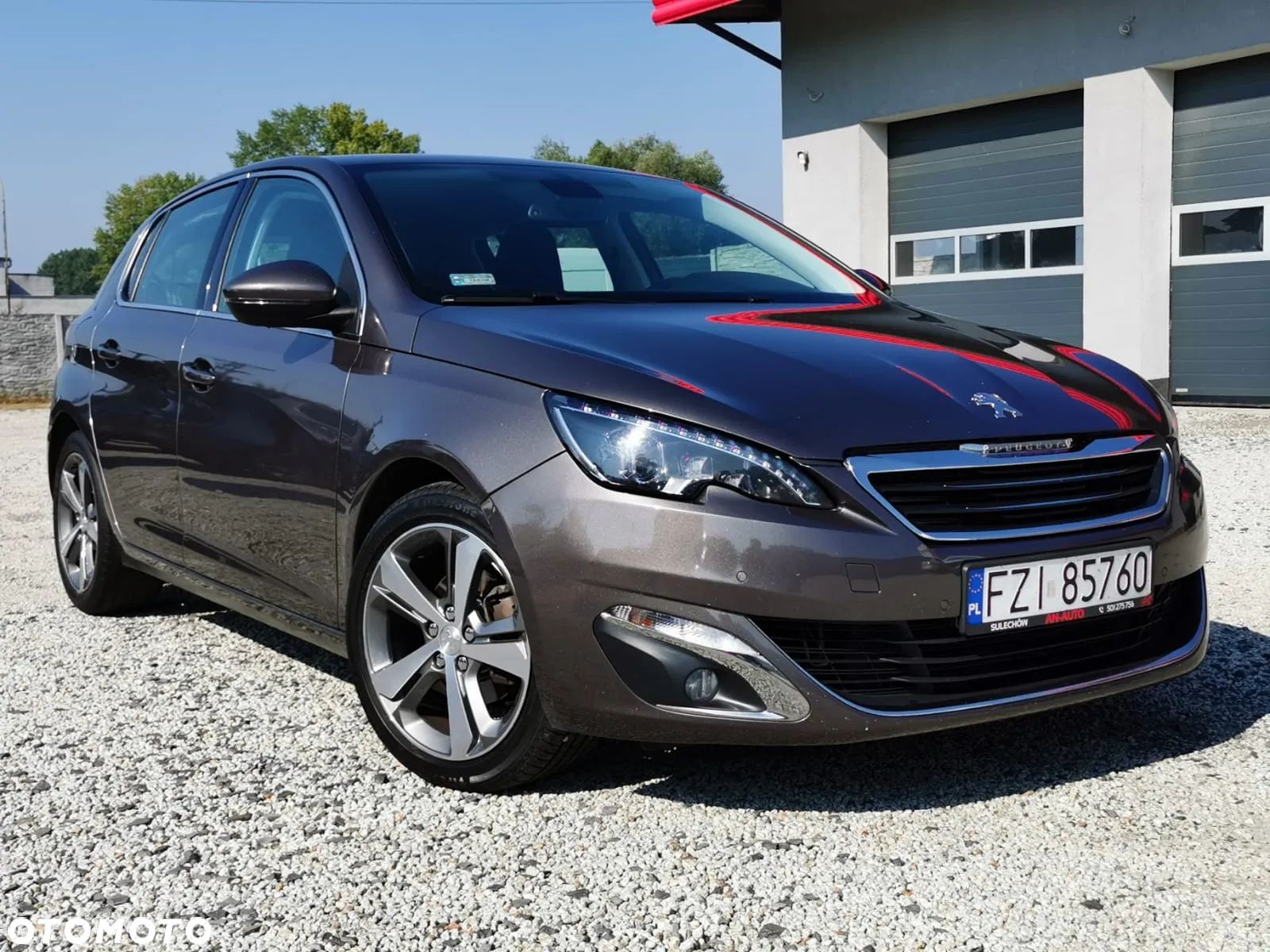 Peugeot 308 - 1