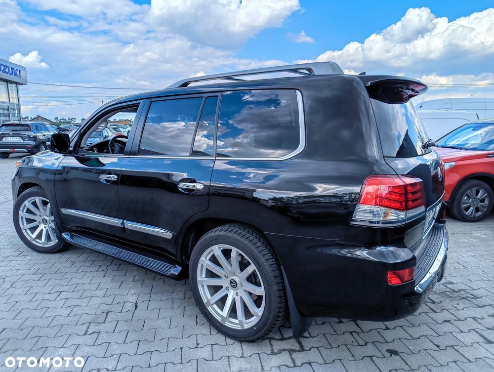 Lexus LX - 5