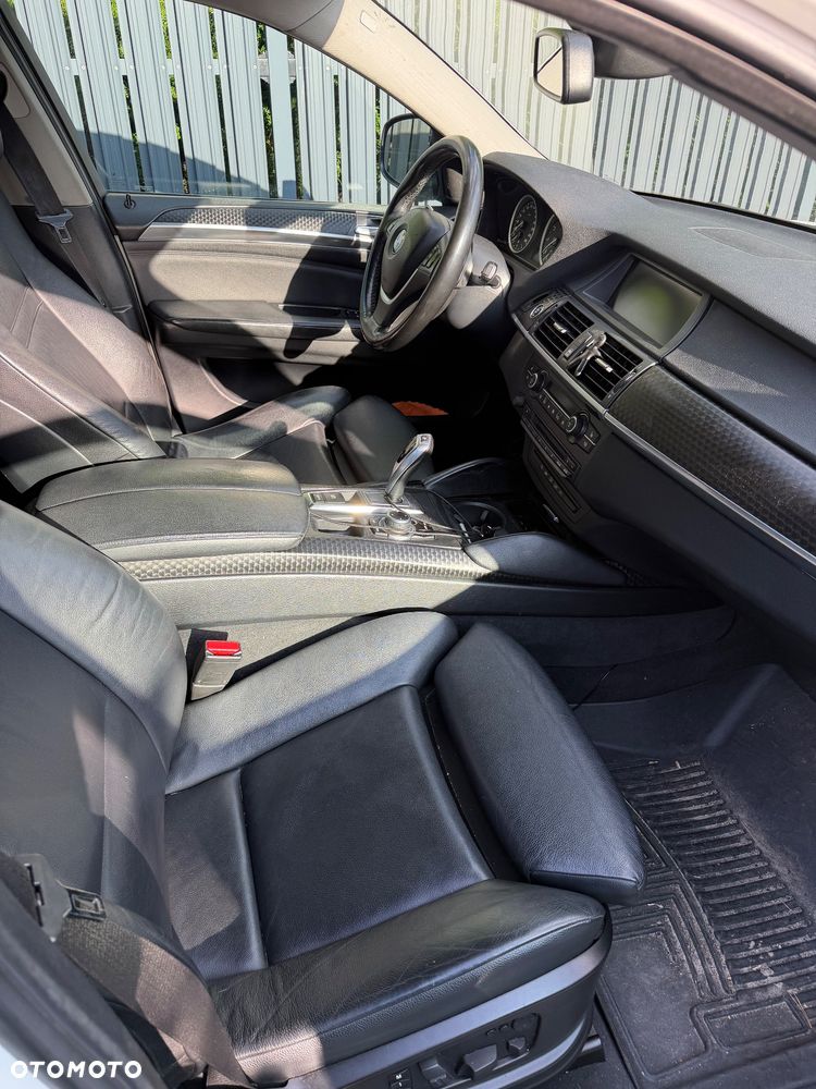 BMW X6 35i xDrive - 9