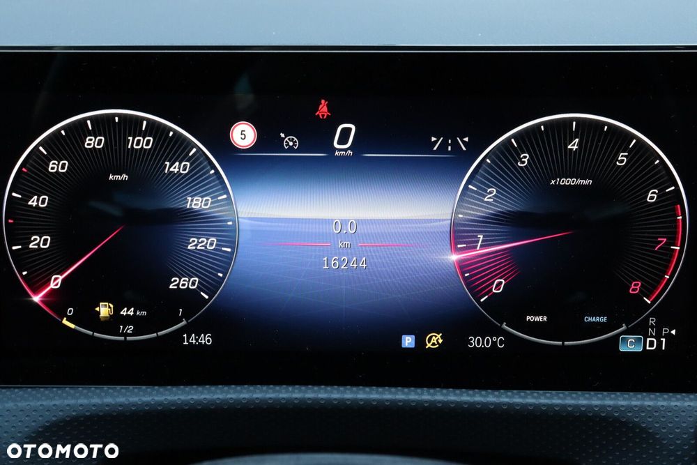 Mercedes-Benz Klasa A 200 AMG Line 7G-DCT - 16