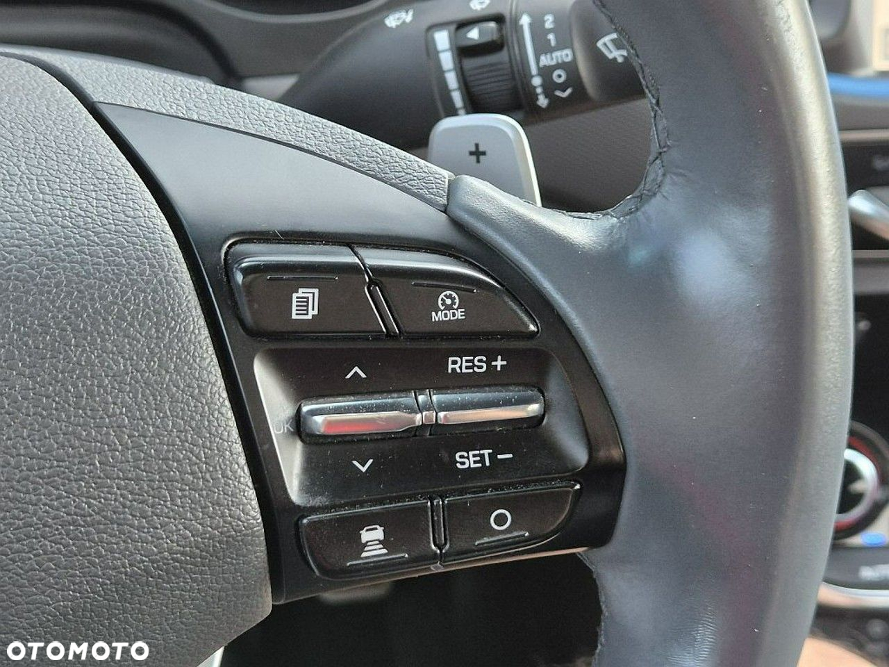 Hyundai IONIQ hybrid Platinum - 25
