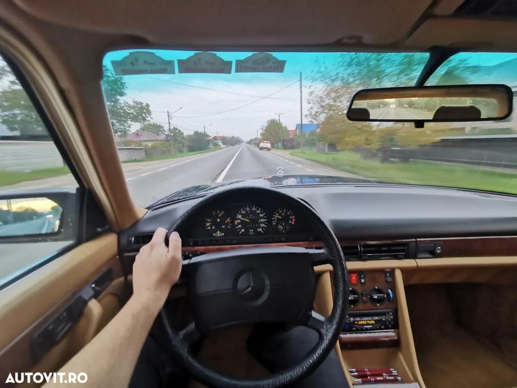 Mercedes-Benz W126 - 17