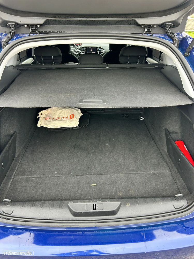 Peugeot 308 BlueHDi 130 EAT8 Allure - 4