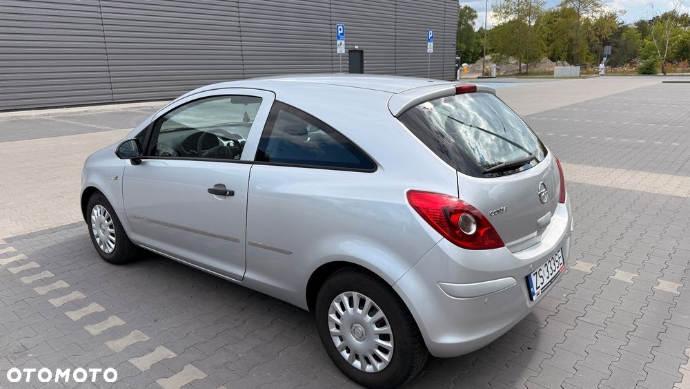 Opel Corsa 1.2 16V Enjoy - 5