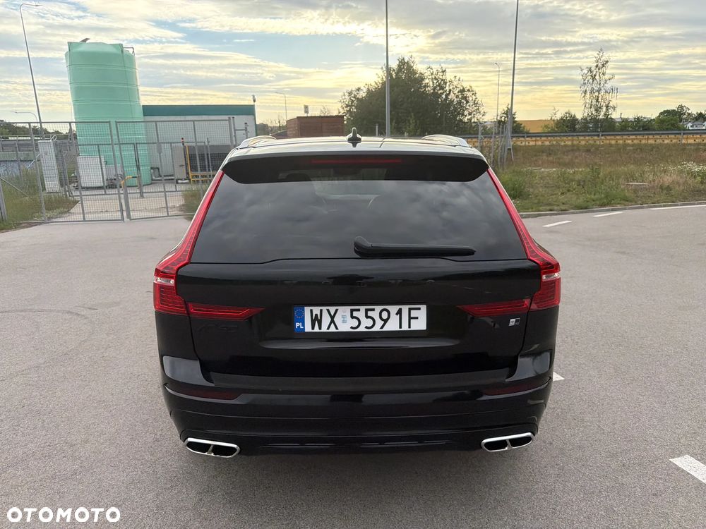 Volvo XC 60 T6 AWD Drive-E R-Design Momentum - 9