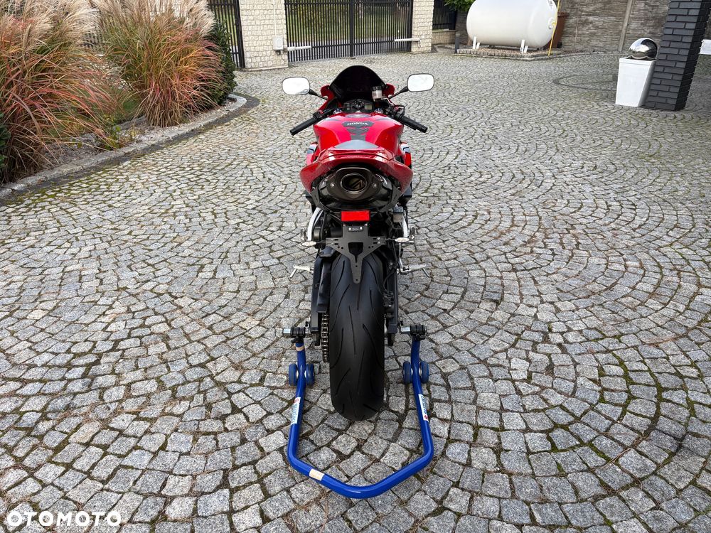 Honda CBR - 21