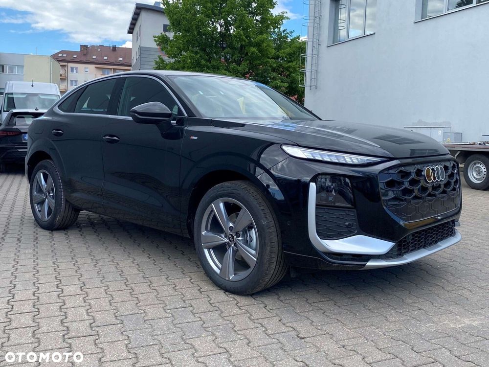 Audi Q3 Sportback - 9