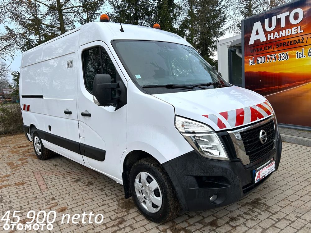 Nissan NV400
