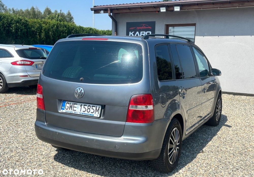 Volkswagen Touran - 6
