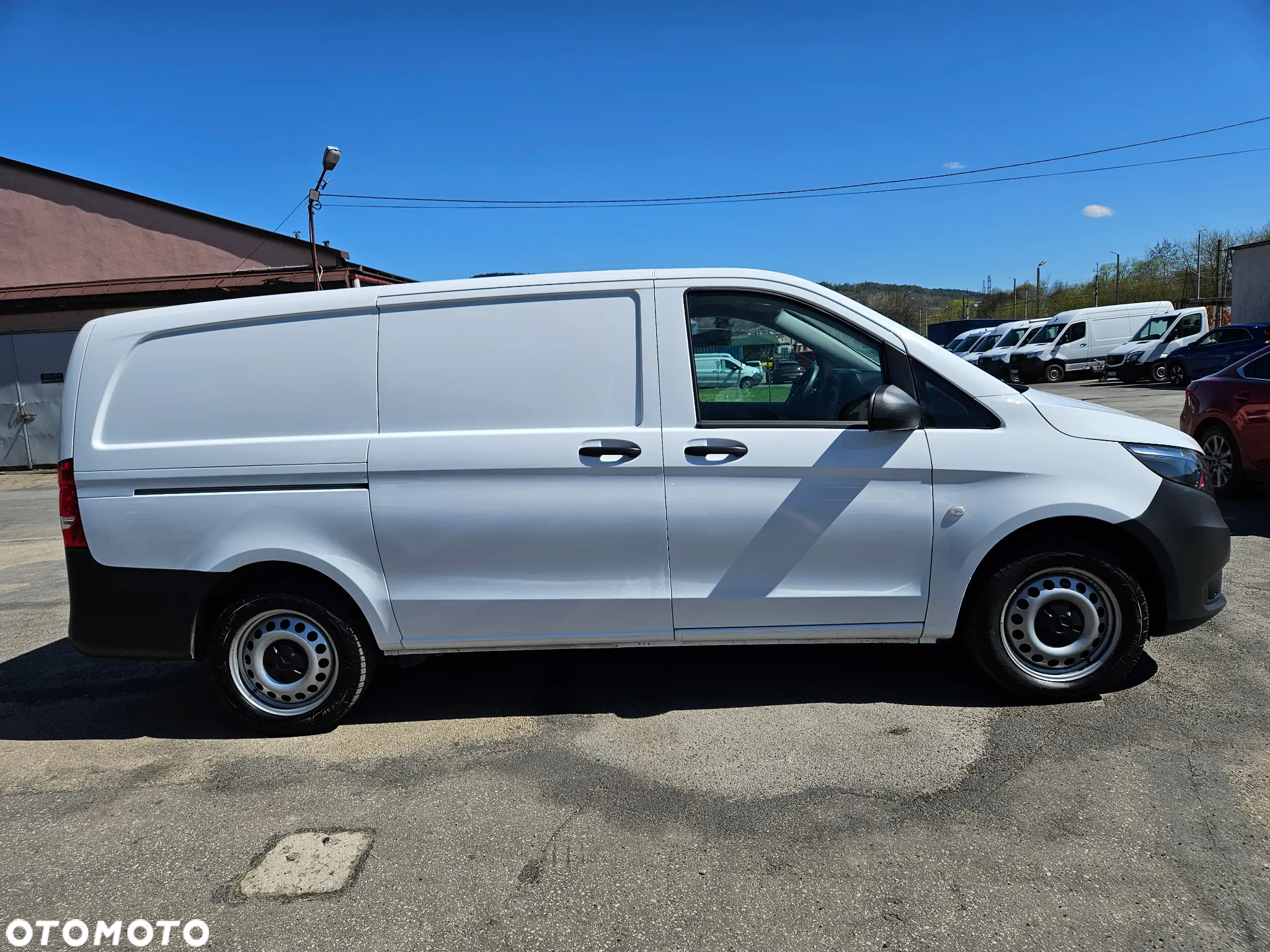 Mercedes-Benz VITO 4X4 LONG KLIMA AUTOMAT REJ.02 2021 3OSOBOWY CIEŻAROWY - 10