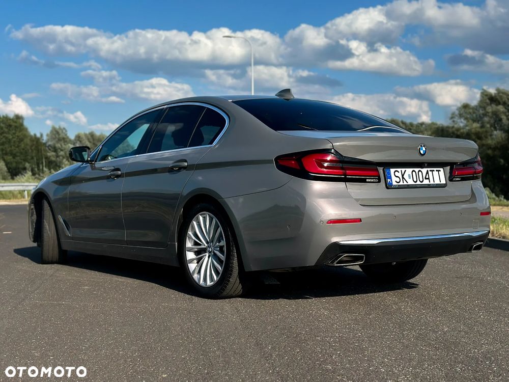 BMW Seria 5 530i xDrive mHEV Luxury Line - 22