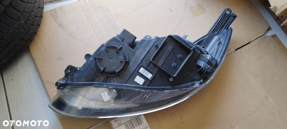 lampa przednia do forda focusa - 5