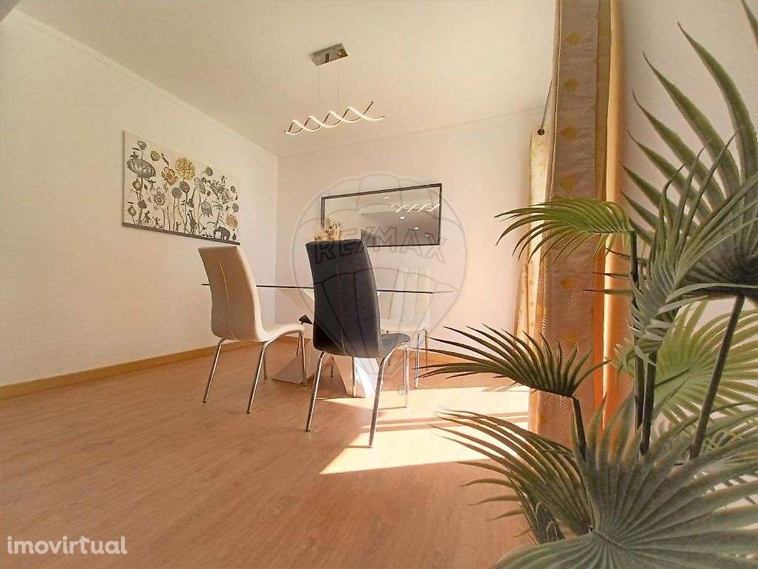 Apartamento T1 para arrendamento - Grande imagem: 2/21