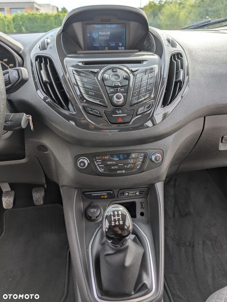 Ford Tourneo Courier 1.5 TDCi Trend - 22